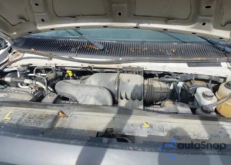 2013 Ford E-250 Commercial z USA, uszkodzony, nr VIN 1FTNS2EW1DDB05203